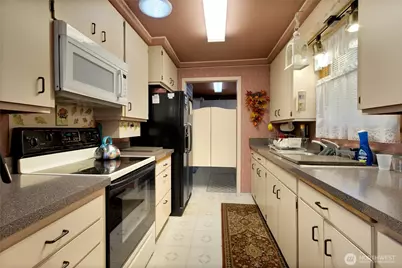 426 160th Street S, Spanaway, WA 98387 - Photo 11