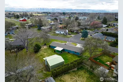 305 NE A Street, College Place, WA 99324 - Photo 35