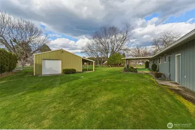305 NE A Street, College Place, WA 99324 - Photo 31