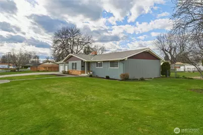 305 NE A Street, College Place, WA 99324 - Photo 3