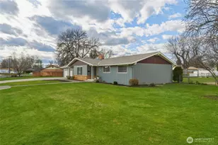 305 NE A St, College Place, WA 99324 - Photo 3