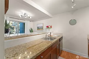 300 N 130th St, Seattle, WA 98133 - Photo 15