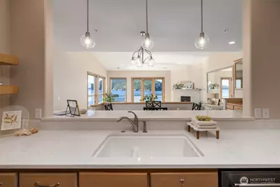 2401 Skyline Way #203 E., Anacortes, WA 98221 - Photo 5