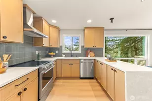 2604 NE 82nd St, Seattle, WA 98115 - Photo 11