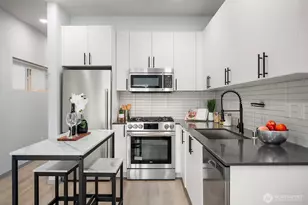 8338 27th Ave NW, Seattle, WA 98117 - Photo 11