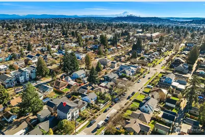 8338 27th Avenue NW #B, Seattle, WA 98117 - Photo 31