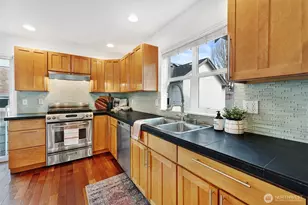 3435 21st Ave W, Seattle, WA 98199 - Photo 13