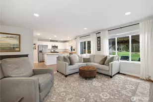 12711 151st St E, Puyallup, WA 98374 - Photo 7