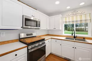 12711 151st St E, Puyallup, WA 98374 - Photo 11