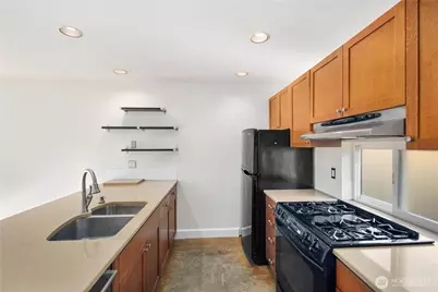 112 22nd Avenue #B, Seattle, WA 98122 - Photo 13