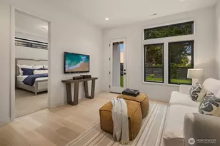 9607 NE 30th Pl, Clyde Hill, WA 98004 - Photo 25