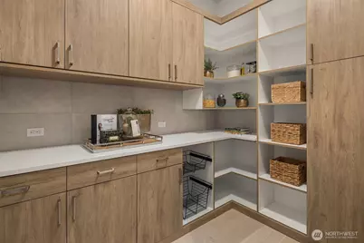 9607 NE 30th Place, Clyde Hill, WA 98004 - Photo 13