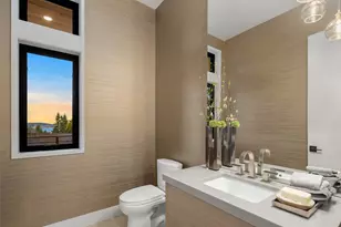 9607 NE 30th Pl, Clyde Hill, WA 98004 - Photo 23