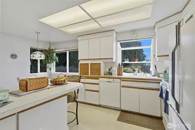 19640 SE 29th Street, Sammamish, WA 98075 - Photo 9