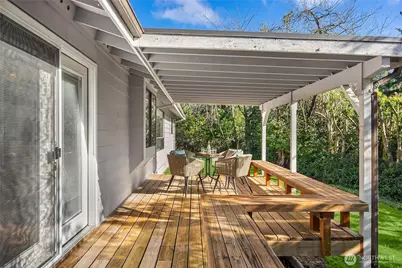 5344 Ruby Place NE, Bainbridge Island, WA 98110 - Photo 15