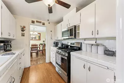 406 Dupont Avenue, DuPont, WA 98327 - Photo 9