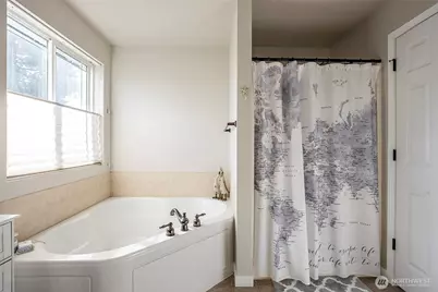 3108 E Valley View Terrace, Tacoma, WA 98404 - Photo 25