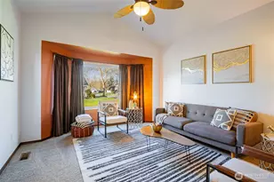 13005 10th Ave Ct E, Tacoma, WA 98445 - Photo 5