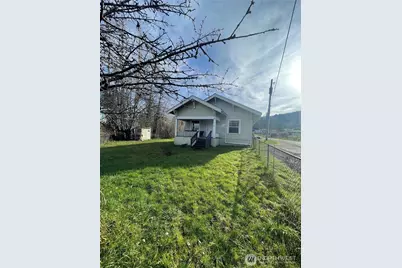 2101 Henkle Street, Raymond, WA 98577 - Photo 1