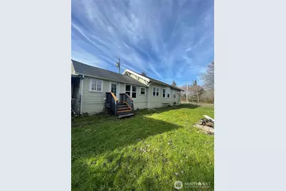 2101 Henkle Street, Raymond, WA 98577 - Photo 3