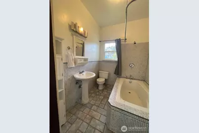 2101 Henkle Street, Raymond, WA 98577 - Photo 11