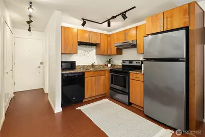1707 Boylston Avenue #206, Seattle, WA 98122 - Photo 3