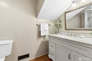 16602 NE 18th St, Bellevue, WA 98008 - Photo 25