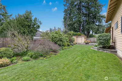 16602 NE 18th Street, Bellevue, WA 98008 - Photo 33