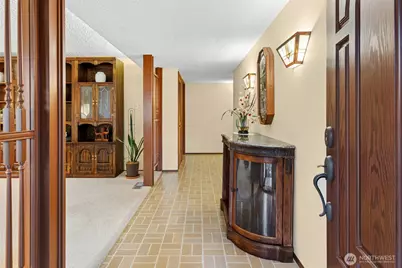 16602 NE 18th Street, Bellevue, WA 98008 - Photo 5