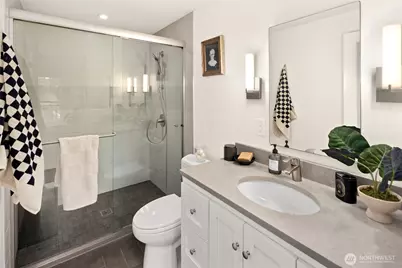 5901 Phinney Avenue N #206, Seattle, WA 98103 - Photo 13