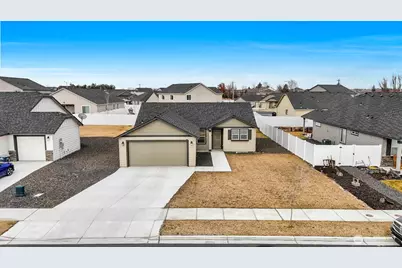 4226 W Wood Court, Moses Lake, WA 98837 - Photo 1