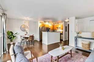 3661 Phinney Ave N, Seattle, WA 98103 - Photo 5