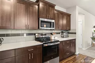 7114 Tahoe Dr SE, Tumwater, WA 98501 - Photo 5