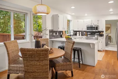 16437 241st Avenue SE, Issaquah, WA 98027 - Photo 11