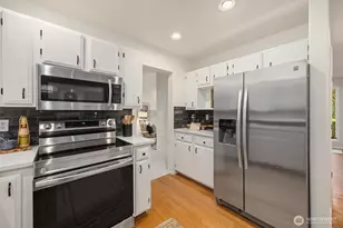 16437 241st Ave SE, Issaquah, WA 98027 - Photo 9