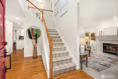 16437 241st Avenue SE, Issaquah, WA 98027 - Photo 3