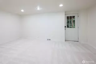 16437 241st Ave SE, Issaquah, WA 98027 - Photo 37