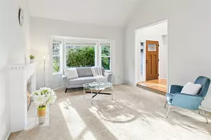 4310 209th Ave NE, Sammamish, WA 98074 - Photo 7