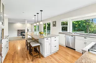 4310 209th Ave NE, Sammamish, WA 98074 - Photo 9