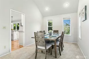 4310 209th Ave NE, Sammamish, WA 98074 - Photo 7