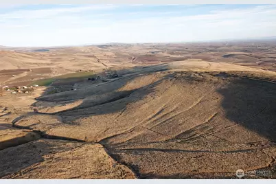 100 Orchard Road, Wapato, WA 98936 - Photo 9