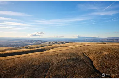 100 Orchard Road, Wapato, WA 98936 - Photo 7