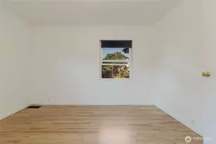 226 SW Davis Ave, College Place, WA 99324 - Photo 11