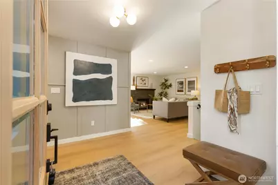 13429 173rd Avenue SE, Renton, WA 98059 - Photo 3