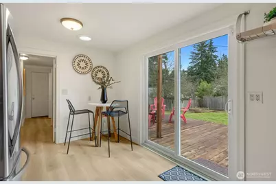 18042 9th Avenue NE, Shoreline, WA 98155 - Photo 9