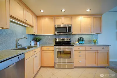 6533 Seaview Avenue NW #203A, Seattle, WA 98117 - Photo 11