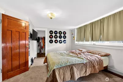 12260 Des Moines Memorial Drive S, Seattle, WA 98168 - Photo 23