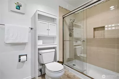 12840 SE 40th Court #B2, Bellevue, WA 98006 - Photo 21