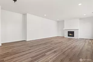 1573 Lockridge Loop E, Enumclaw, WA 98022 - Photo 11