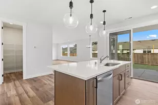 1573 Lockridge Loop E, Enumclaw, WA 98022 - Photo 9